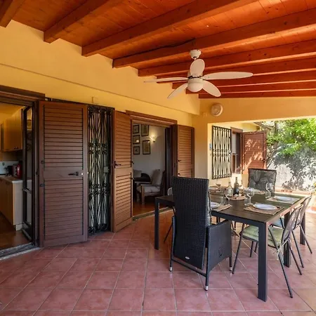 Apartmán Ampia E Accessoriata-private Garden - 500 Meters From The Costa Rei