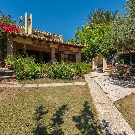 Ampia E Accessoriata-private Garden - 500 Meters From The Costa Rei